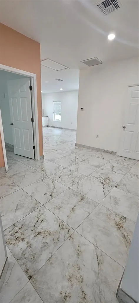 528 Wideview Avenue Tarpon Springs FL 34689