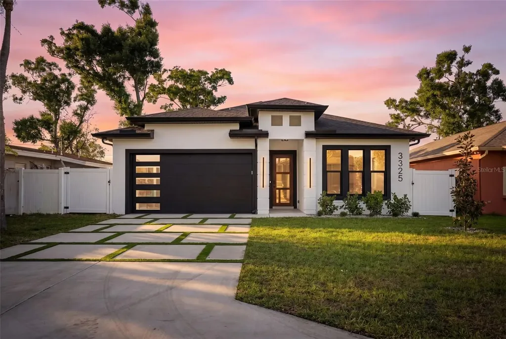 3325 55 Avenue N St Petersburg FL 33714