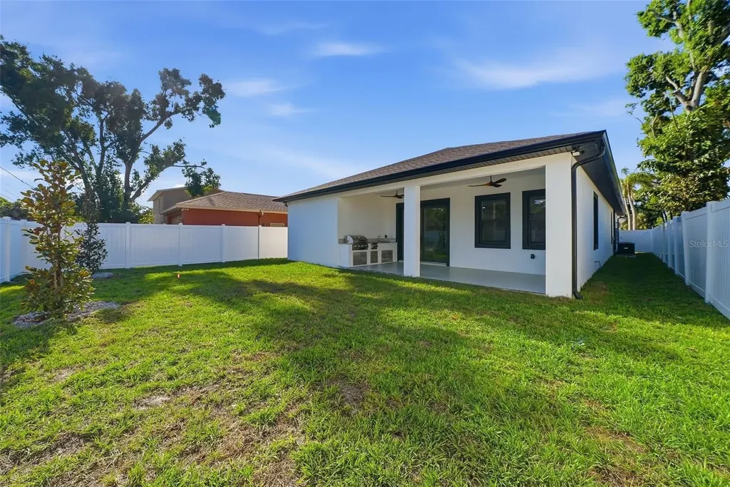 3325 55 Avenue N St Petersburg FL 33714