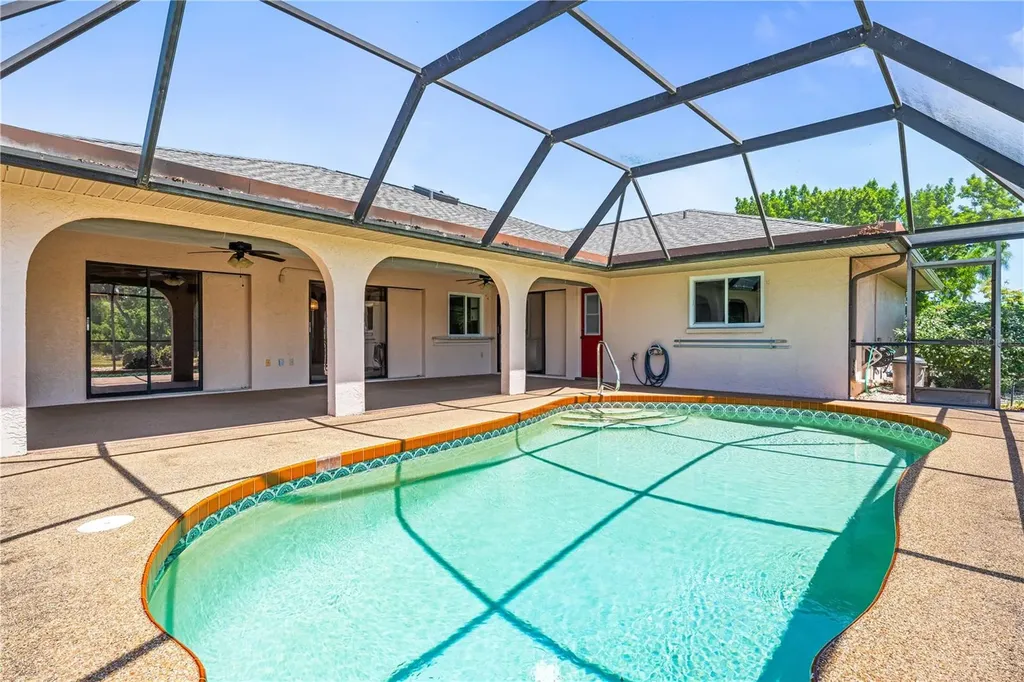 3247 Meadow Run Drive Venice FL 34293