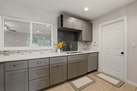 6338 Kenwood Drive North Port FL 34287