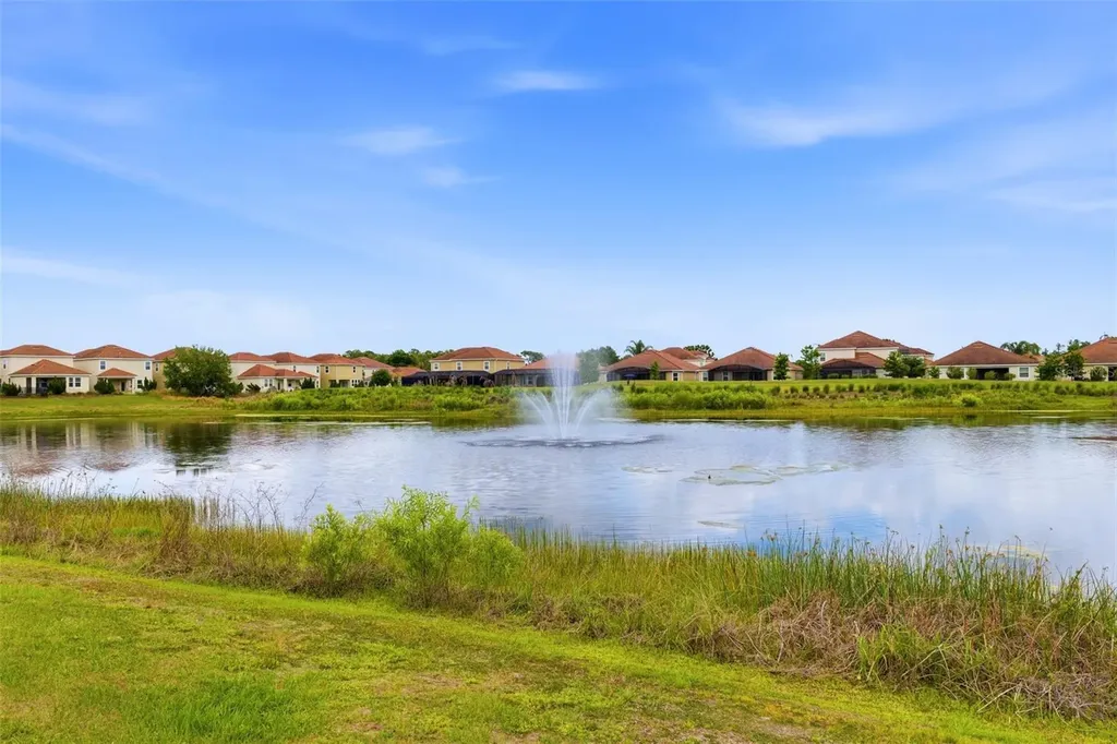 1099 Trappers Trail Loop Davenport FL 33896