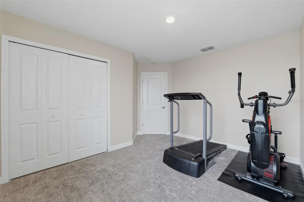 1099 Trappers Trail Loop Davenport FL 33896