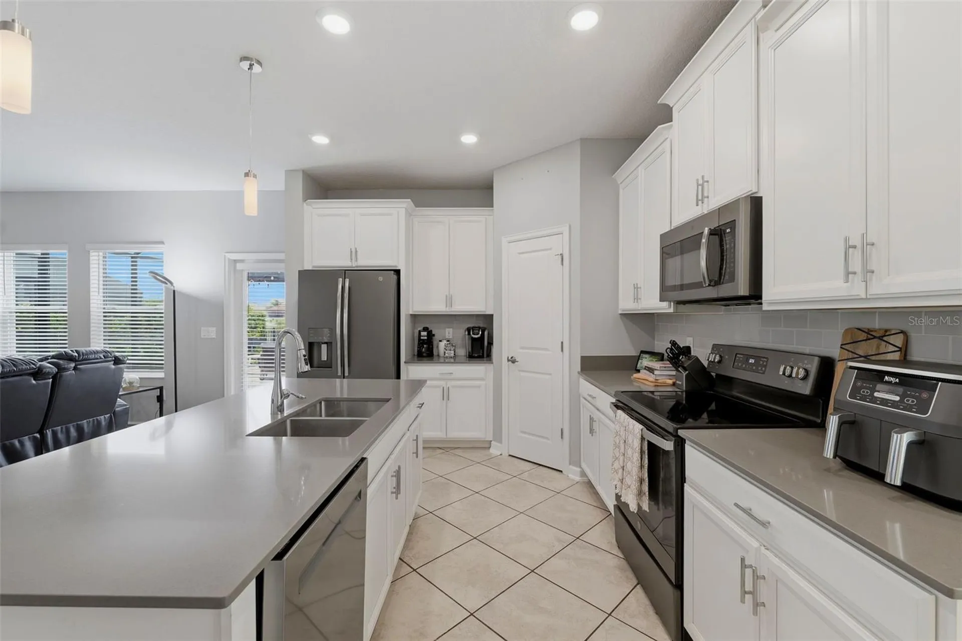 1099 Trappers Trail Loop Davenport FL 33896