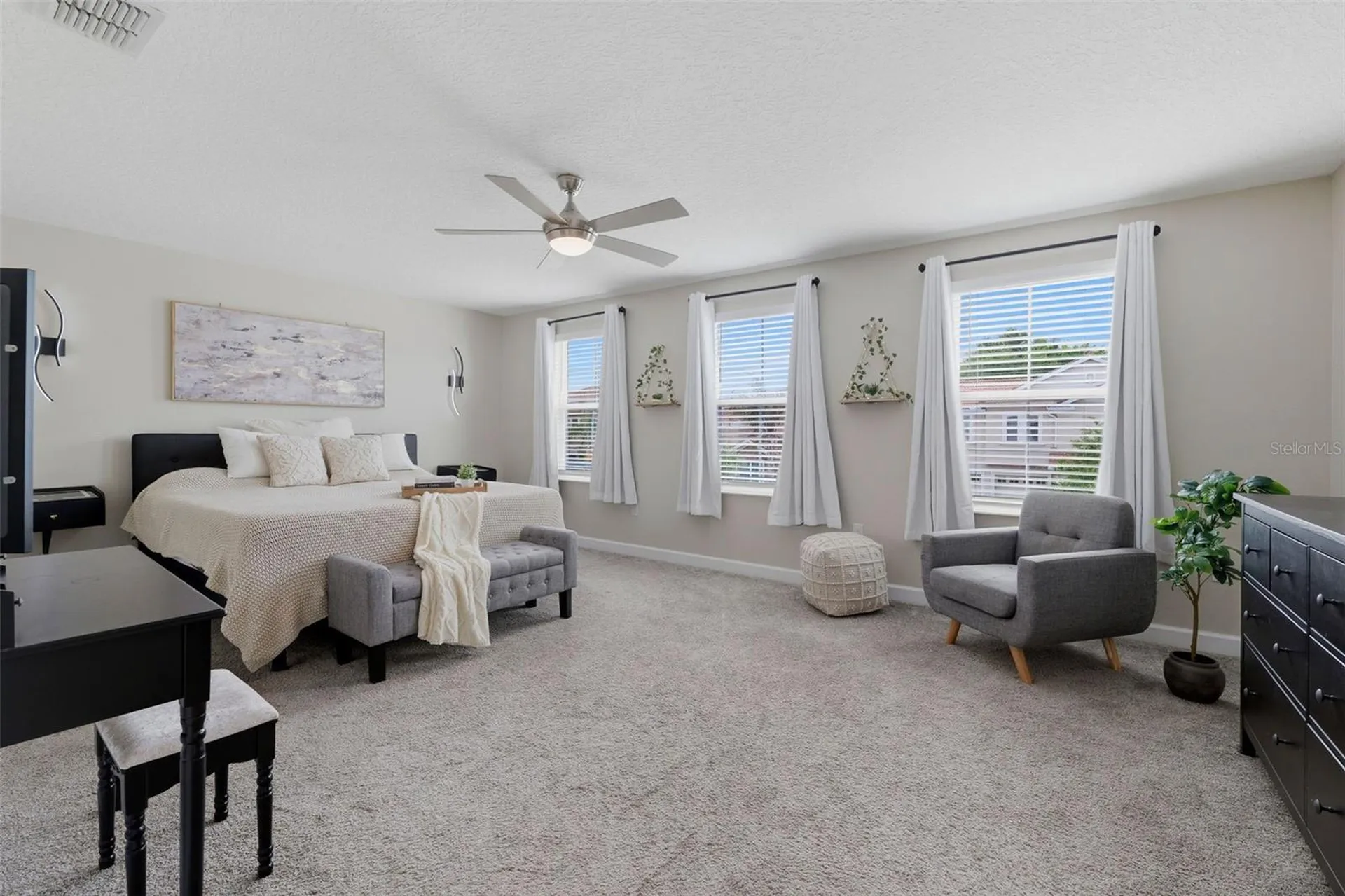 1099 Trappers Trail Loop Davenport FL 33896