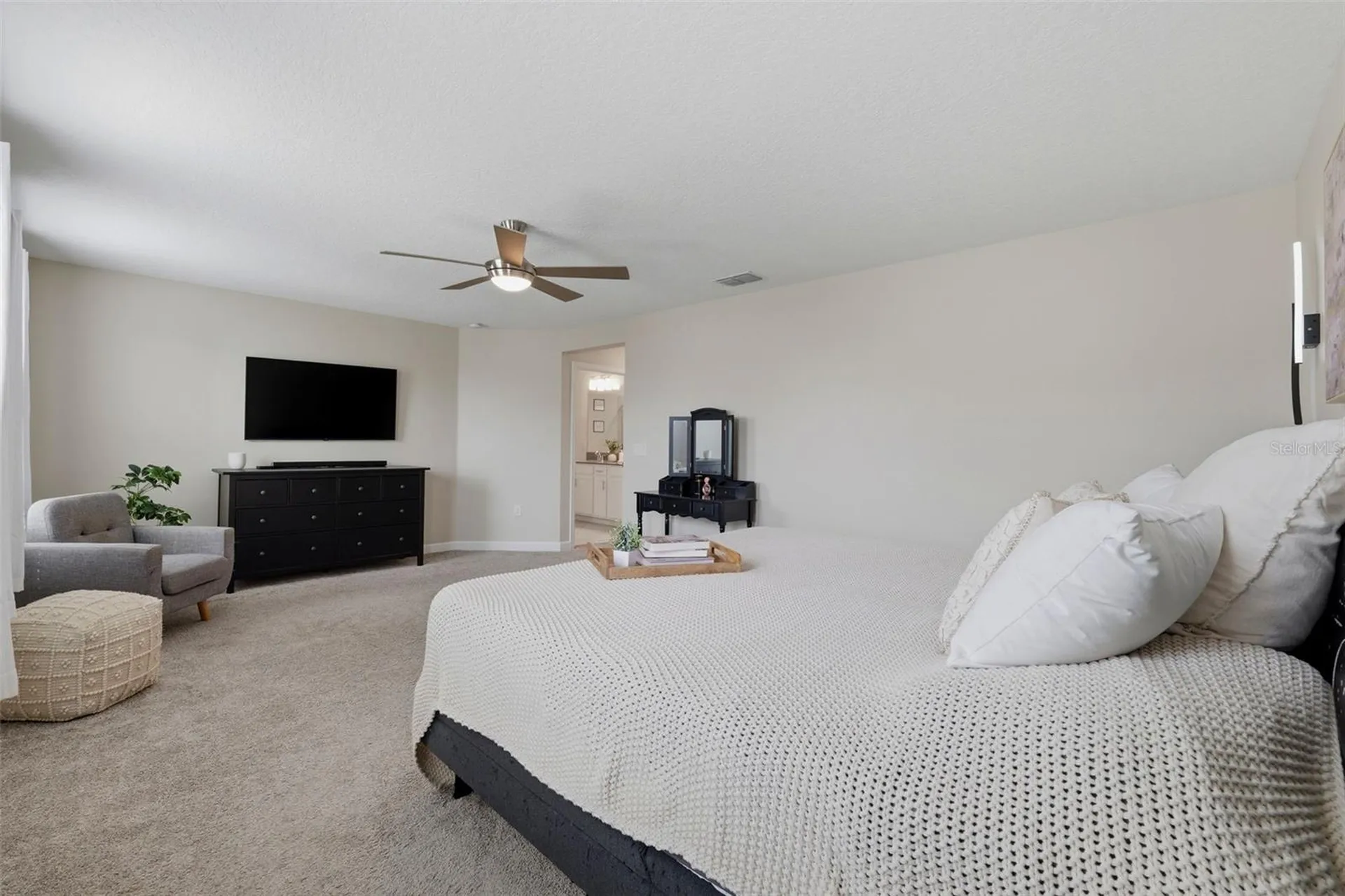 1099 Trappers Trail Loop Davenport FL 33896