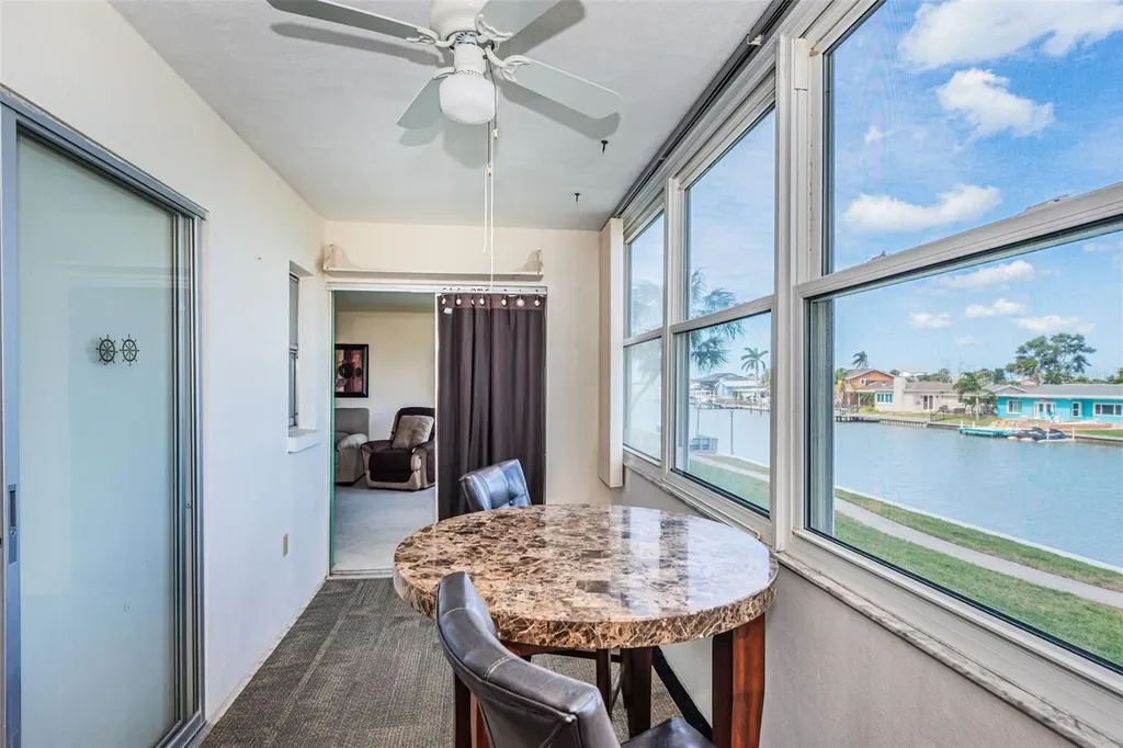 4725 Cove Circle St Petersburg FL 33708