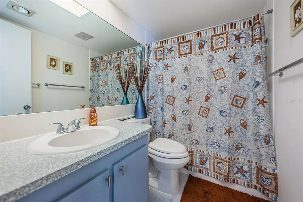 4725 Cove Circle St Petersburg FL 33708