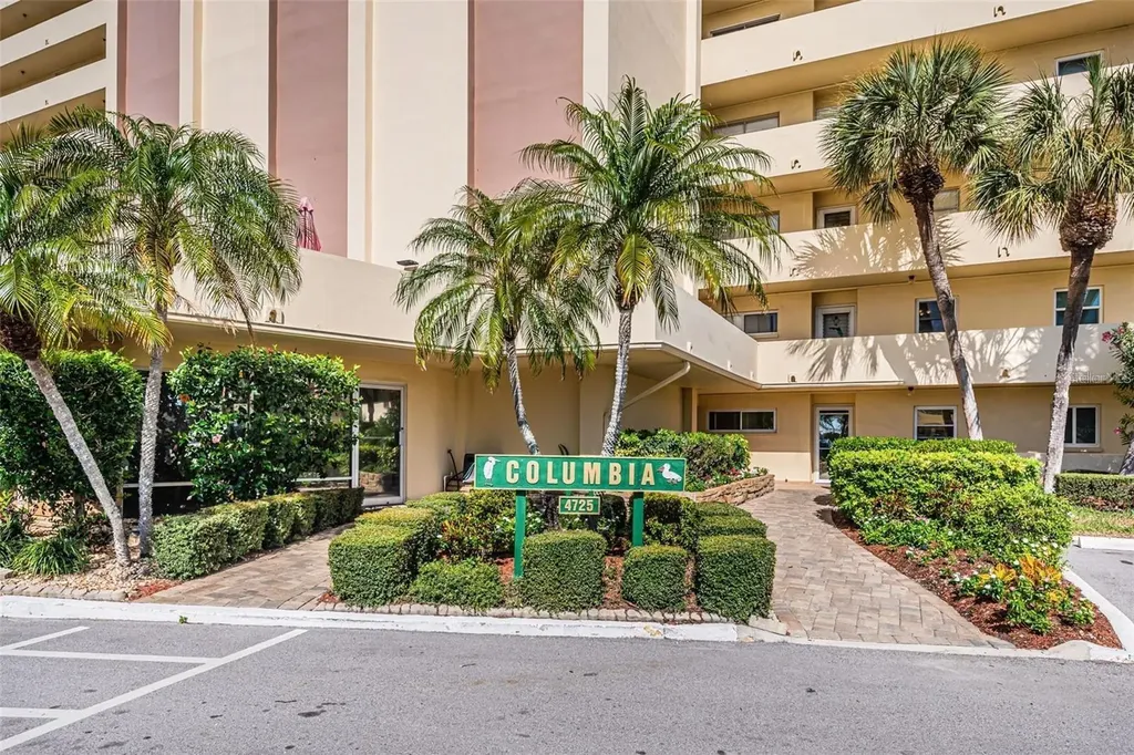 4725 Cove Circle St Petersburg FL 33708