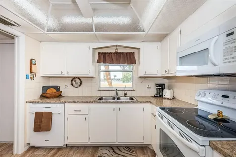 4725 Cove Circle St Petersburg FL 33708