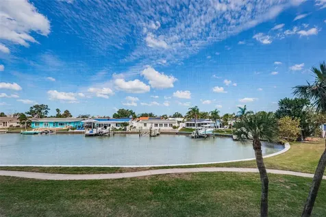 4725 Cove Circle St Petersburg FL 33708