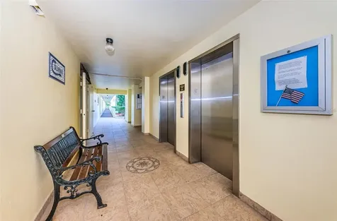 4725 Cove Circle St Petersburg FL 33708