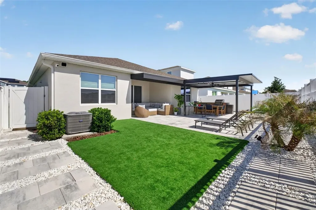 9433 Emerald Berry Drive Winter Garden FL 34787