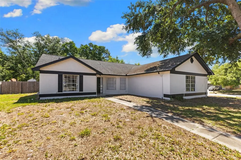 1546 Emblidge Court Lutz FL 33559
