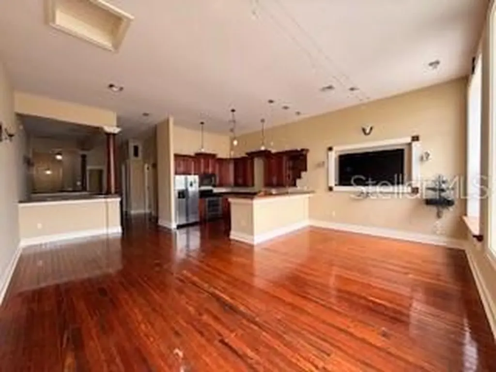 44 S Magnolia Avenue Ocala FL 34471