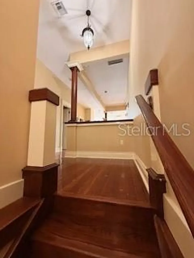 44 S Magnolia Avenue Ocala FL 34471