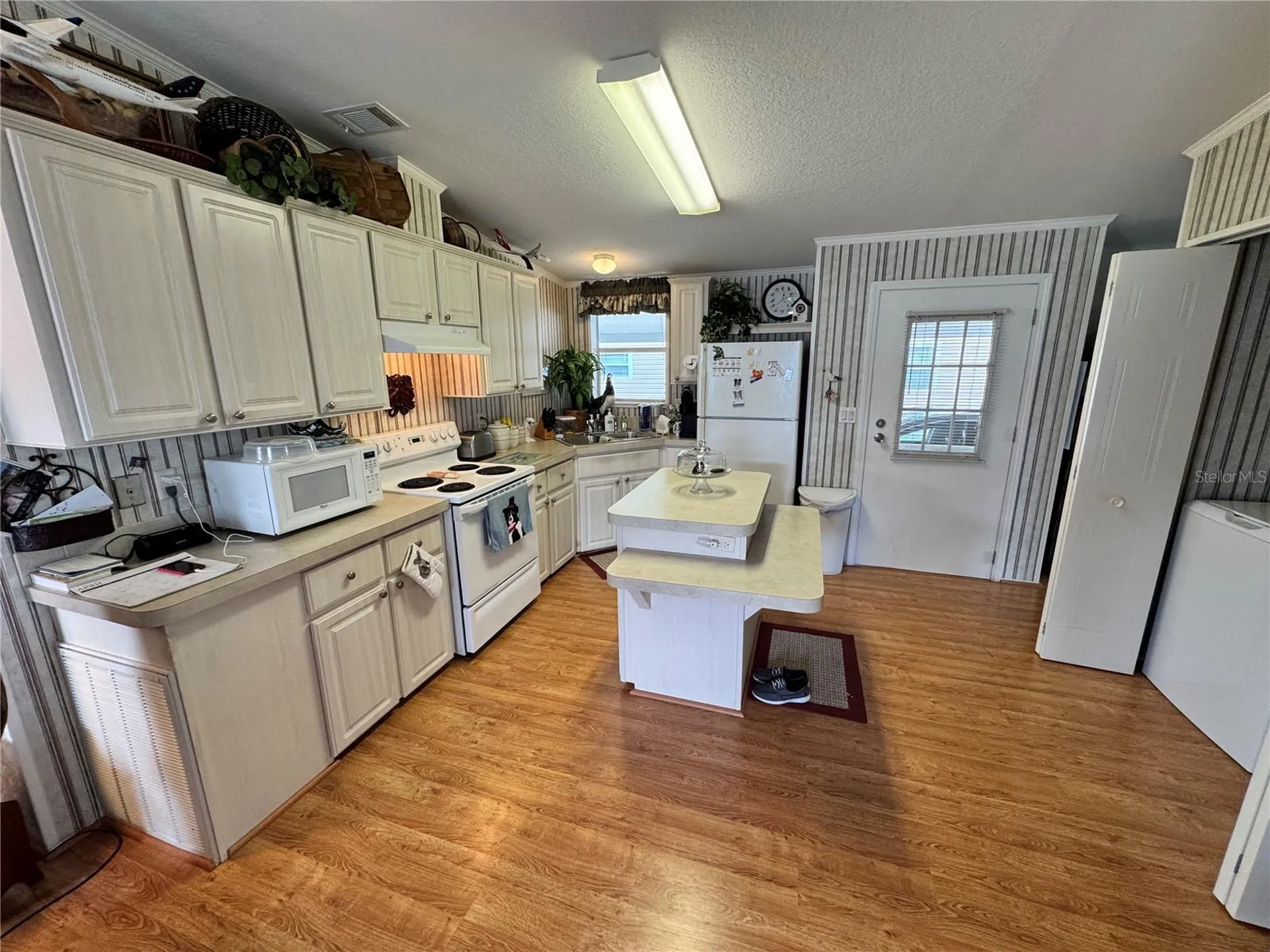 346 Andros Drive Sarasota FL 34233
