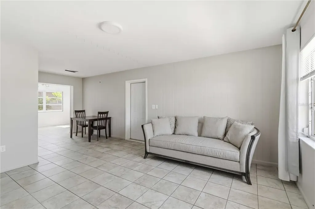308 Lantana Avenue Sarasota FL 34243