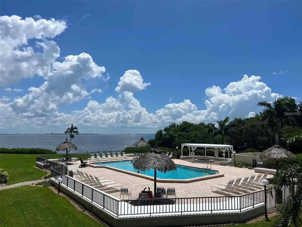 6372 Palma Del Mar Boulevard S St Petersburg FL 33715