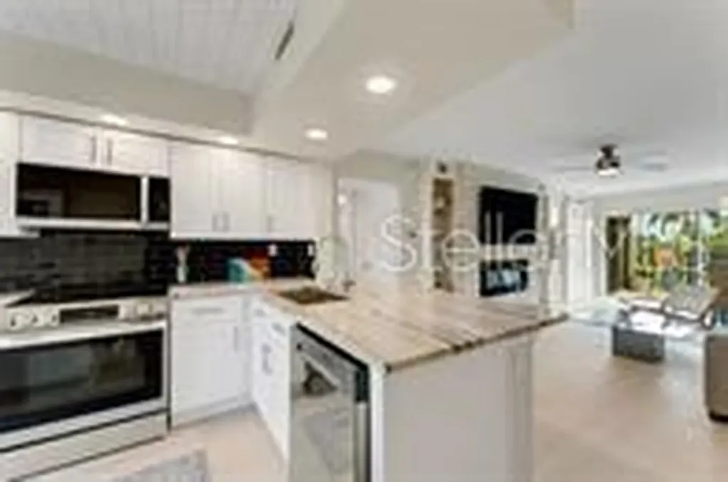 6372 Palma Del Mar Boulevard S St Petersburg FL 33715