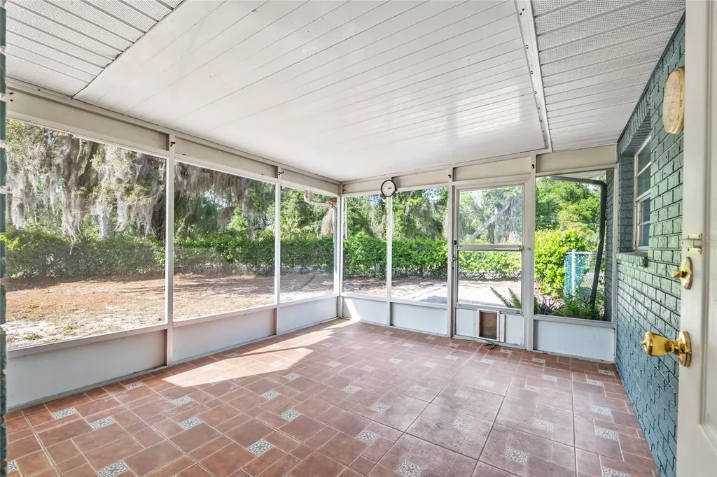 9317 E Crescent Drive Inverness FL 34450