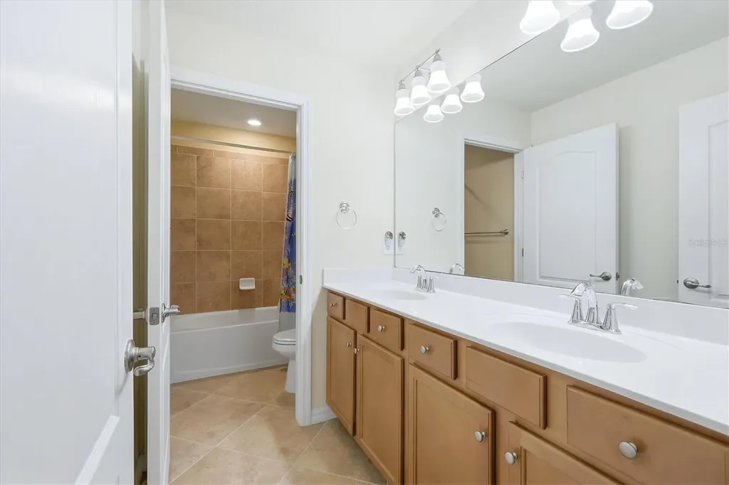 12541 Cinqueterre Drive Venice FL 34293