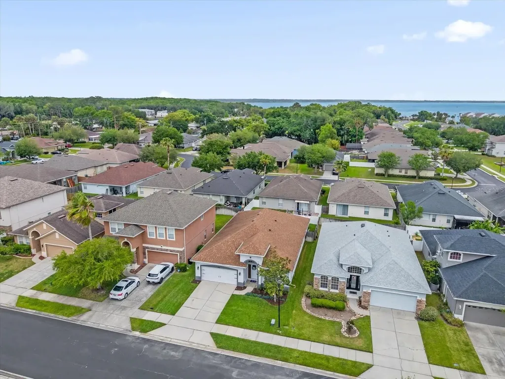 235 Venetian Bay Circle Sanford FL 32771