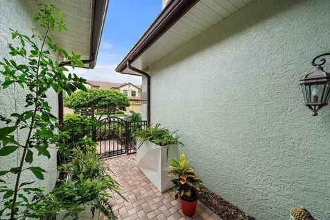 8406 Miramar Way Lakewood Ranch FL 34202
