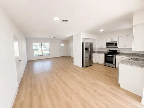 245 16th Street NE Winter Haven FL 33881