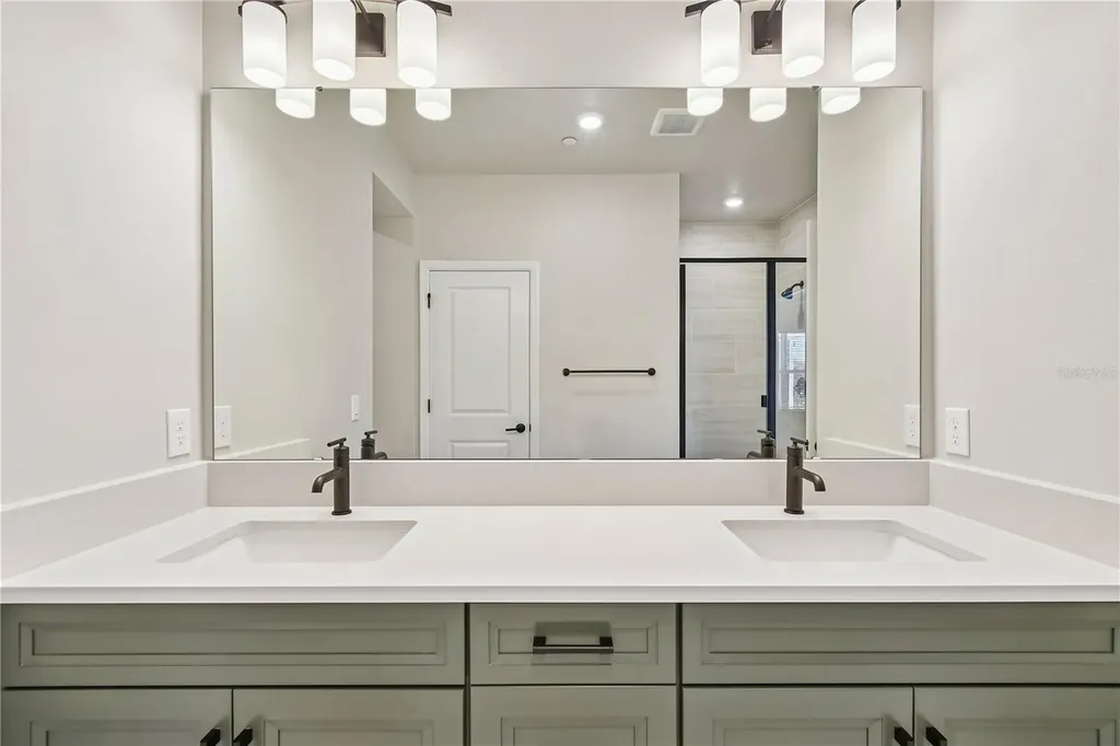4337 Roush Avenue Orlando FL 32803