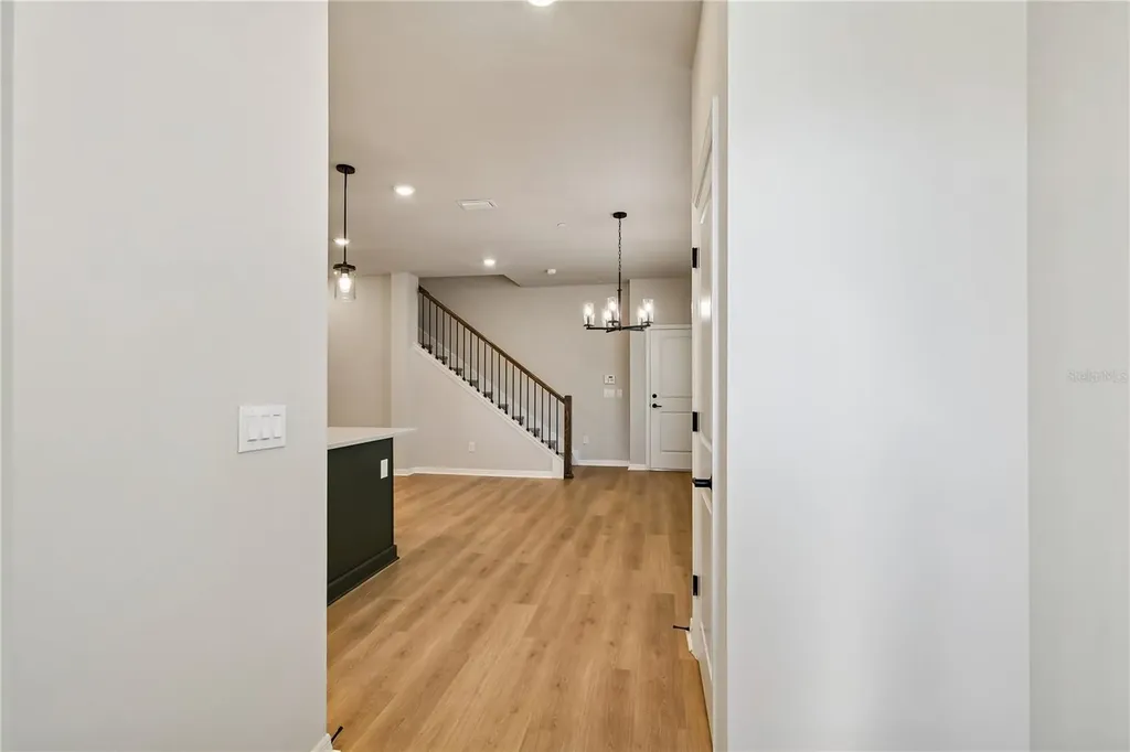 4337 Roush Avenue Orlando FL 32803
