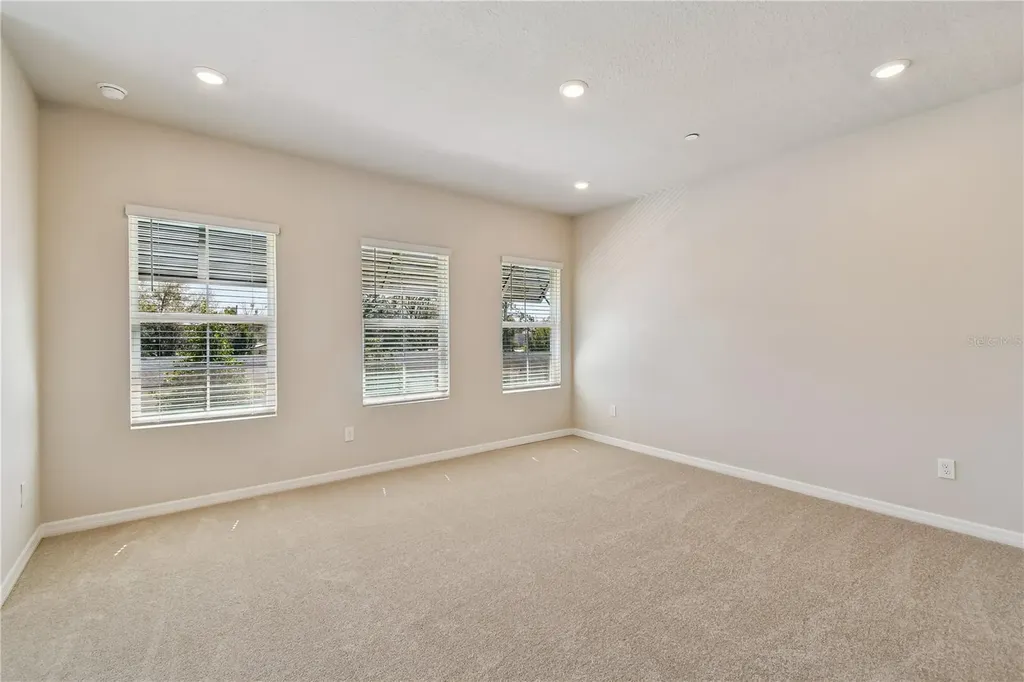 4337 Roush Avenue Orlando FL 32803
