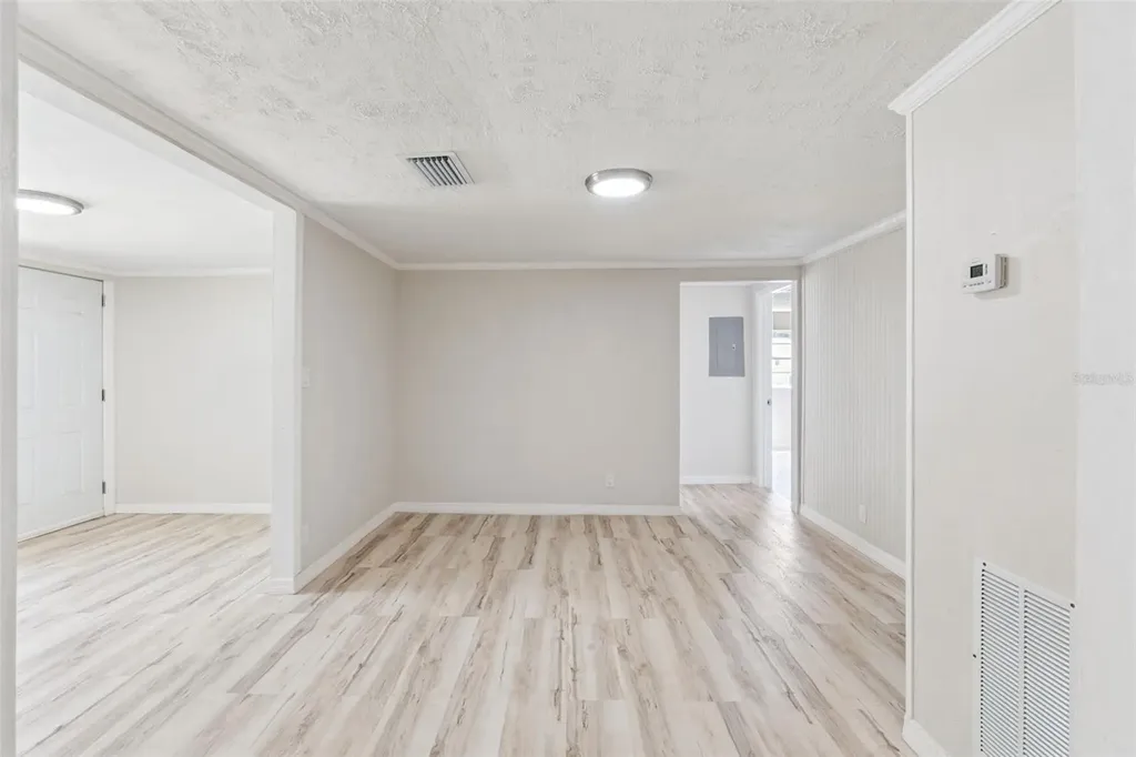 8 W Ella J Gilmore Street Apopka FL 32703