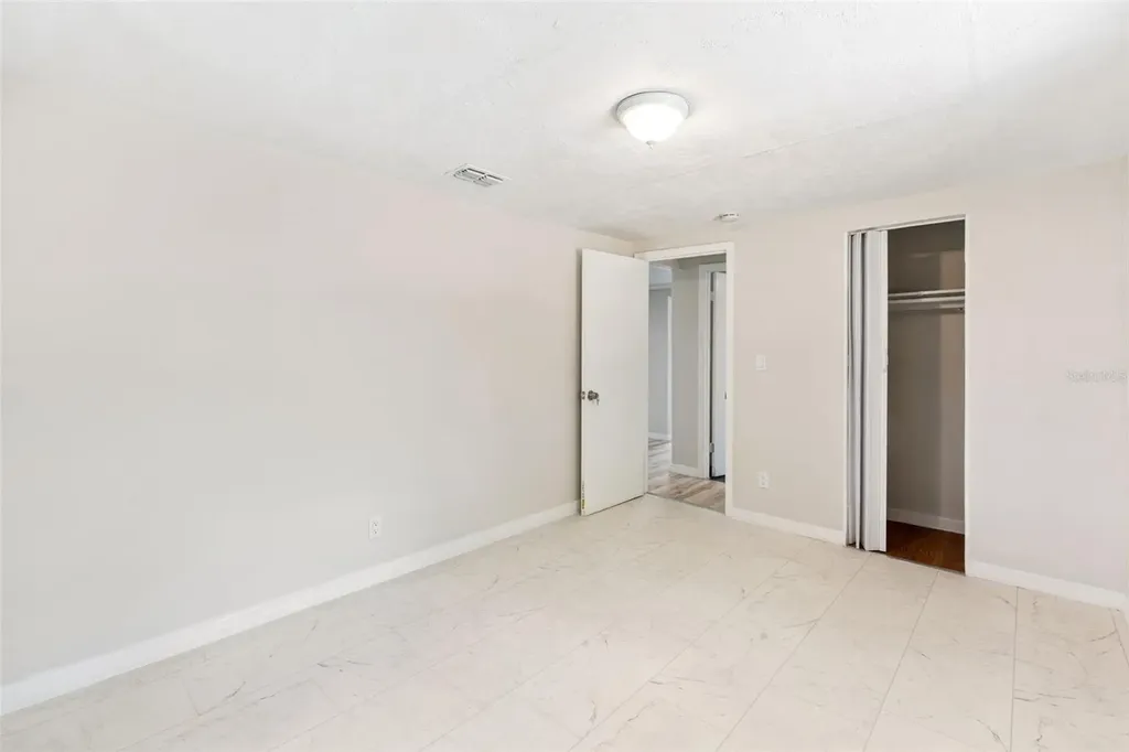 8 W Ella J Gilmore Street Apopka FL 32703