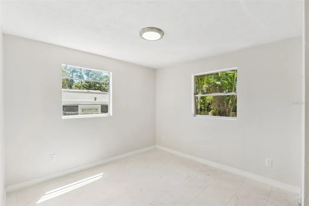 8 W Ella J Gilmore Street Apopka FL 32703