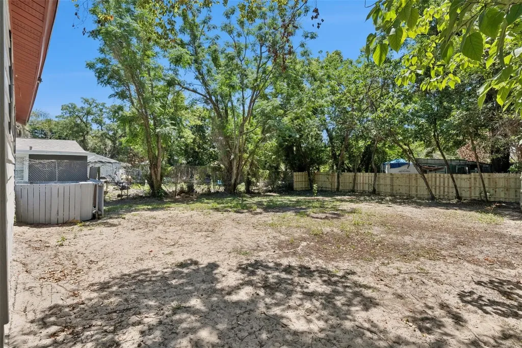 8 W Ella J Gilmore Street Apopka FL 32703