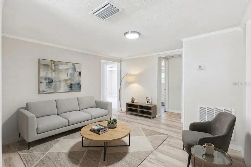 8 W Ella J Gilmore Street Apopka FL 32703