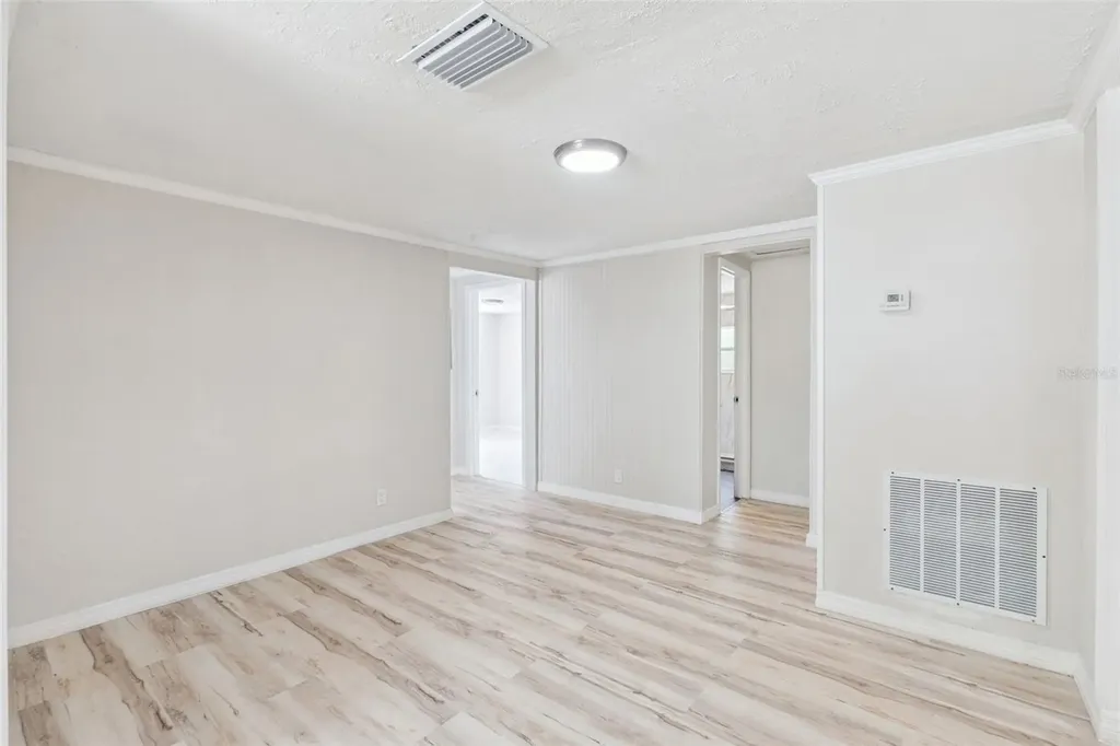 8 W Ella J Gilmore Street Apopka FL 32703