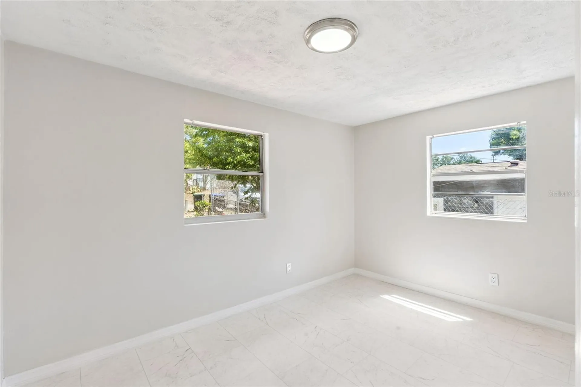8 W Ella J Gilmore Street Apopka FL 32703