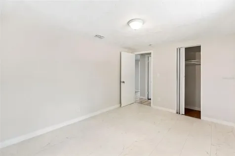 8 W Ella J Gilmore Street Apopka FL 32703