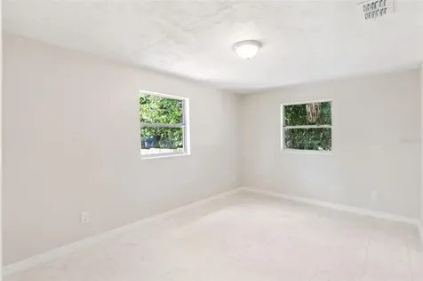 8 W Ella J Gilmore Street Apopka FL 32703