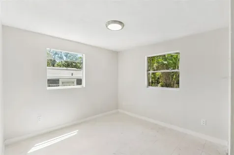 8 W Ella J Gilmore Street Apopka FL 32703