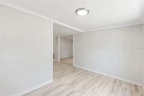 8 W Ella J Gilmore Street Apopka FL 32703