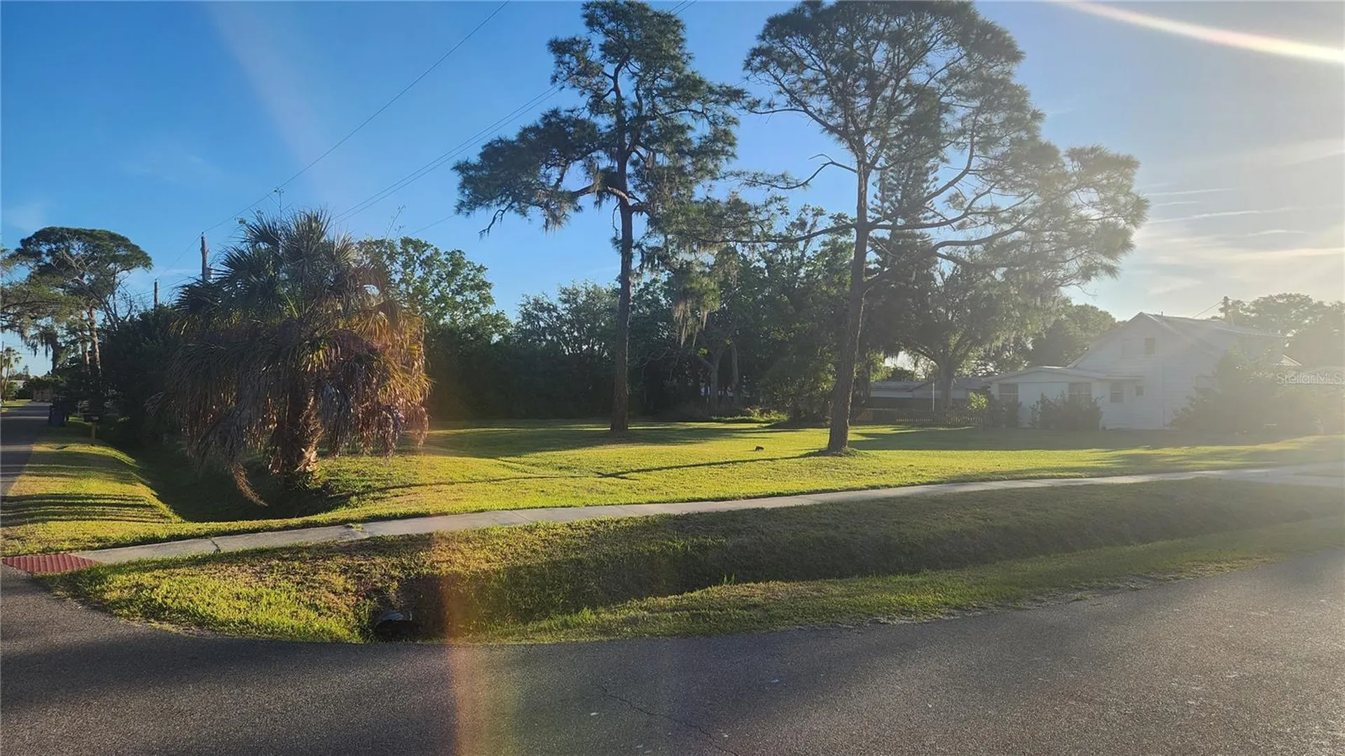 4TH Avenue SW Ruskin FL 33570