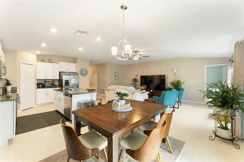 36548 Garden Wall Way Zephyrhills FL 33541