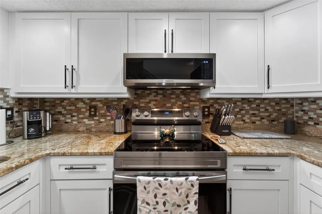 394 Madeira Circle St Petersburg FL 33715