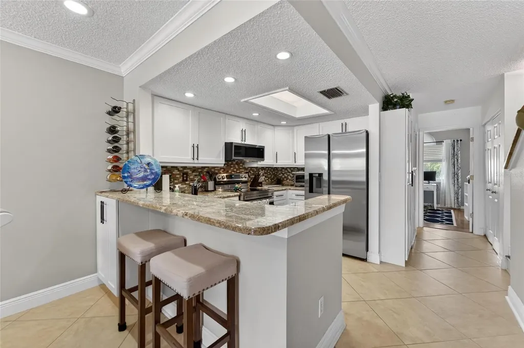 394 Madeira Circle St Petersburg FL 33715