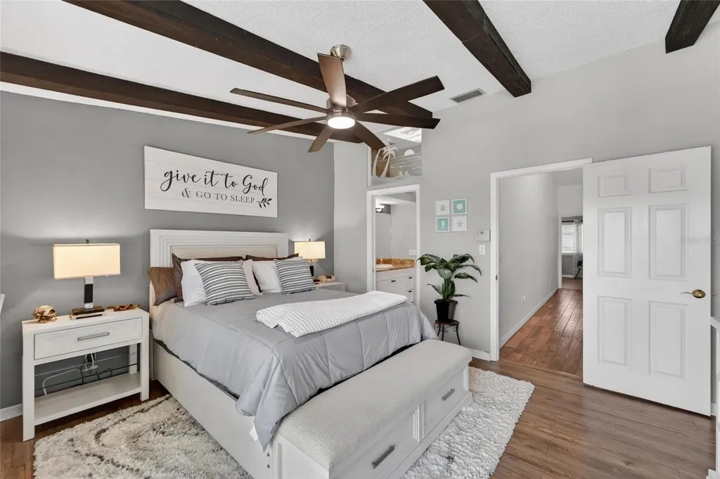 394 Madeira Circle St Petersburg FL 33715