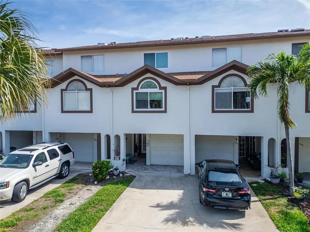 394 Madeira Circle St Petersburg FL 33715