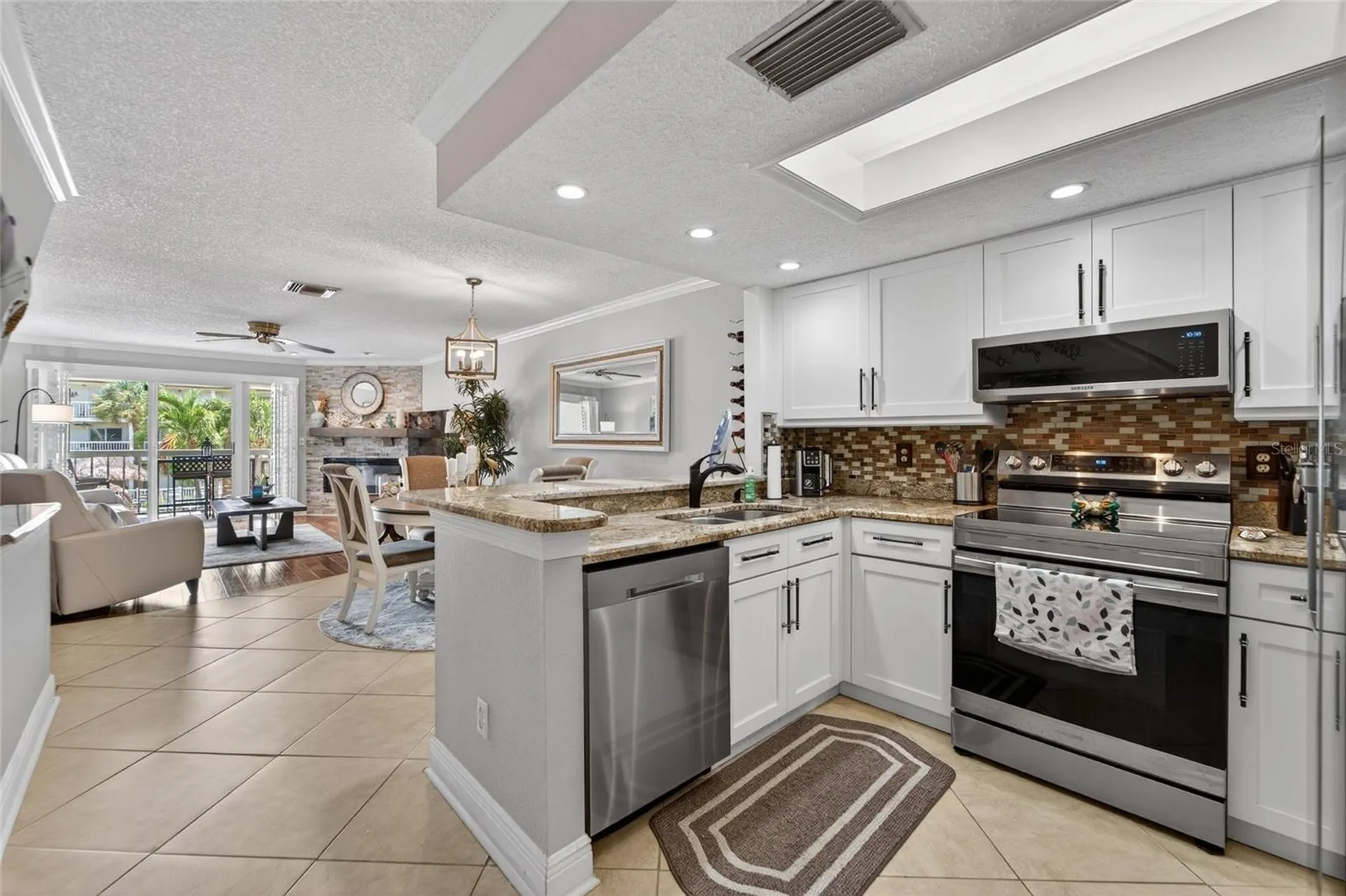 394 Madeira Circle St Petersburg FL 33715
